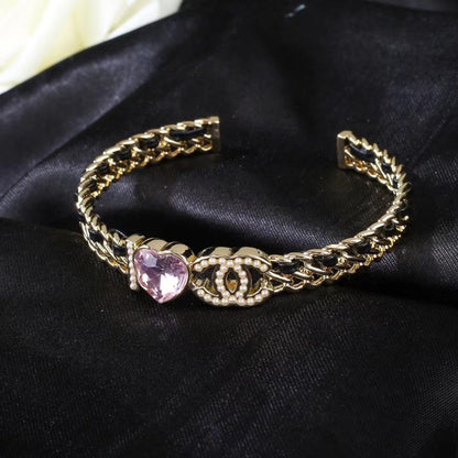 New semi-closed hollow diamond bracelet