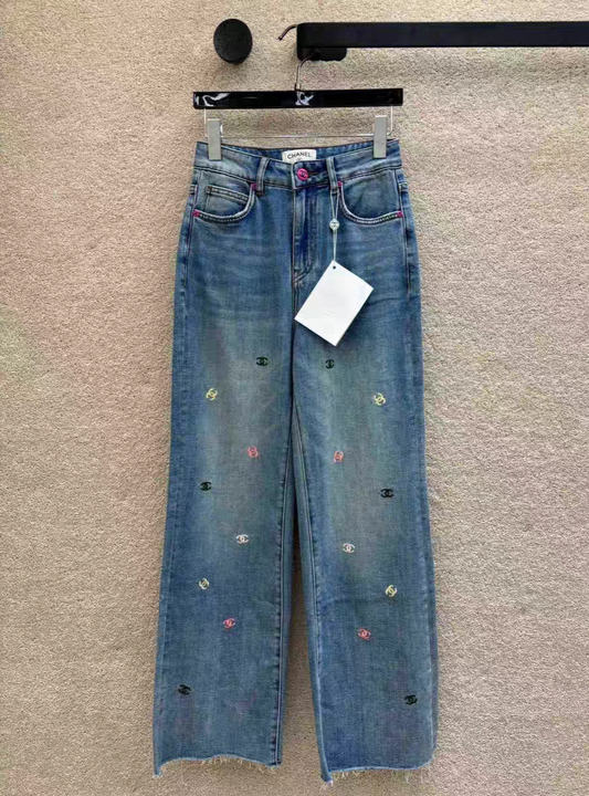 New embroidered straight jeans