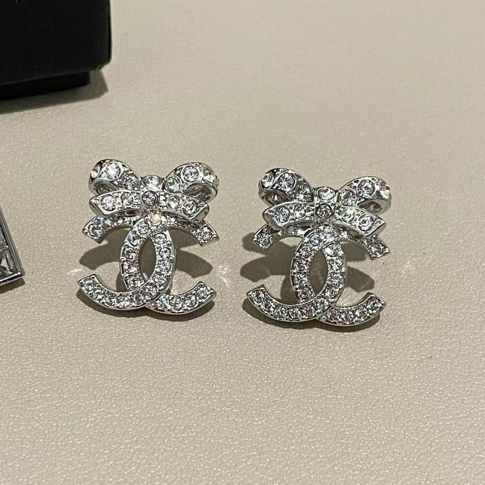 New bow diamond earrings