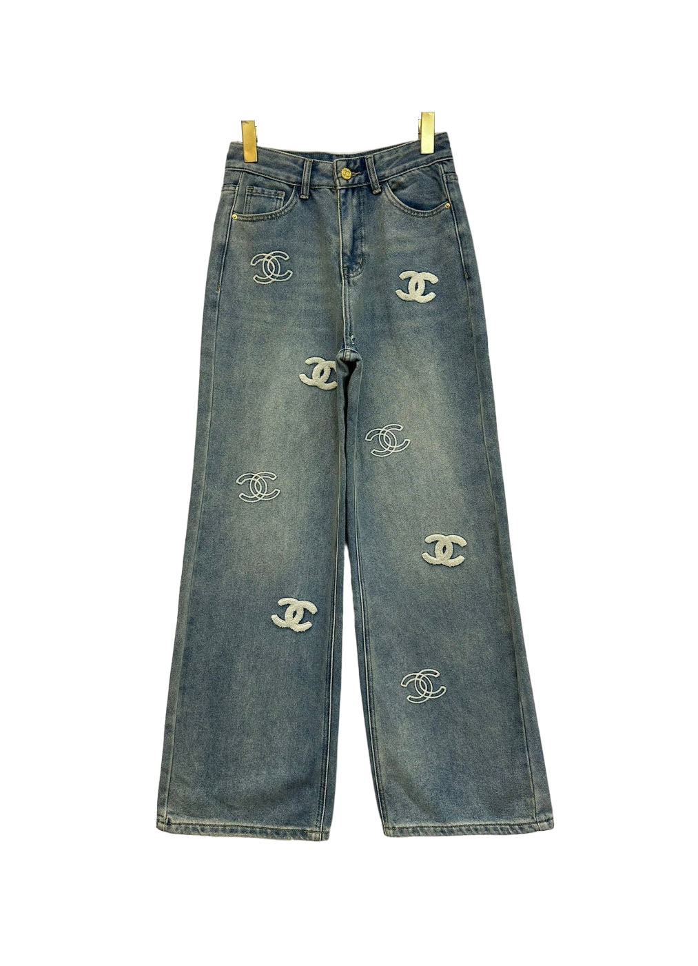 New Jeans with small logo embroidery